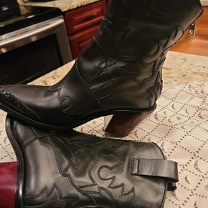 Womens Boots